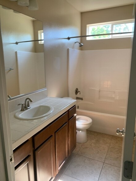 Building Photo - 14708 Checkerbloom Dr
