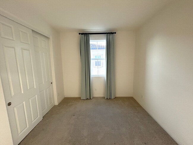 Building Photo - PADDOCK AVE CHINO 91708 (4 BED / 3 BATH)