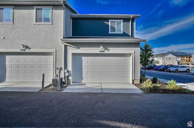 Building Photo - 15142 S Wild Horse Wy