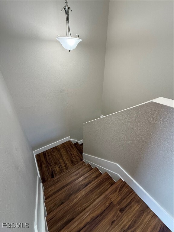 Building Photo - 8689 Spring Mountain Way