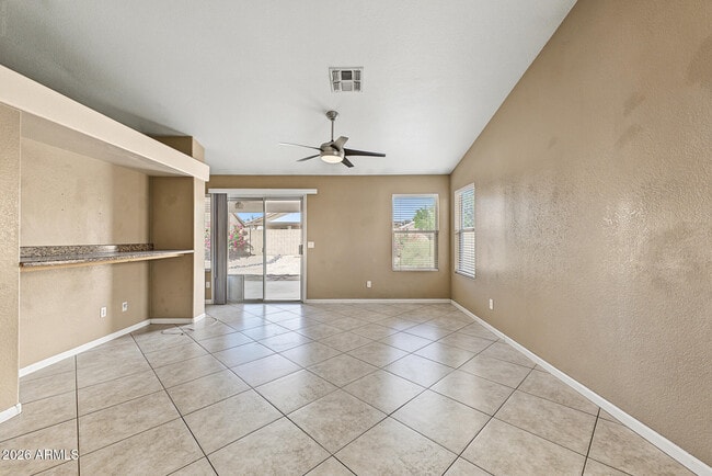 Building Photo - 4008 W Bloomfield Rd