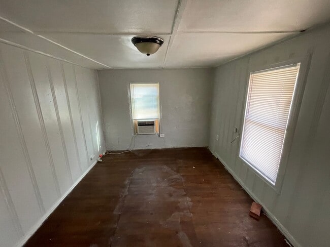 Building Photo - 1 bedroom, 1 bath