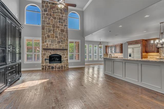 Building Photo - 3705 Falcon Dr