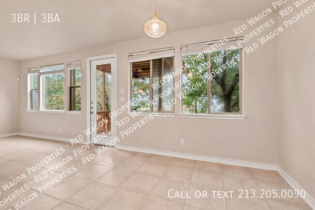 Building Photo - 4110 Woodbridge Way