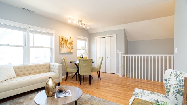 Building Photo - 3729 N Clifton Ave