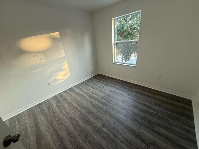 Building Photo - Stunning 3BR Home for Rent – Land O’ Lakes, FL