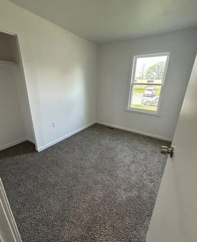 Building Photo - For Lease