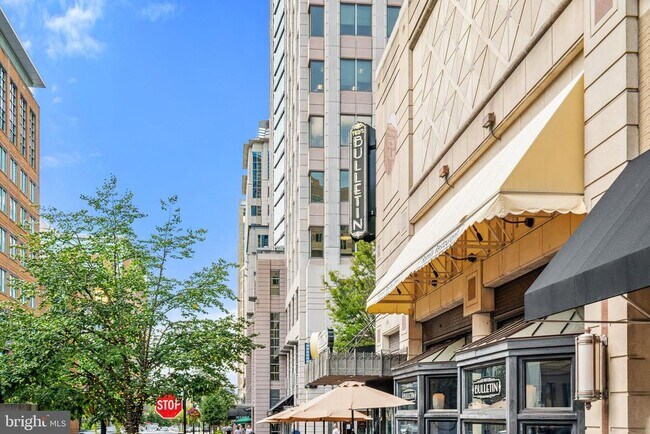 Building Photo - 12001 Market St