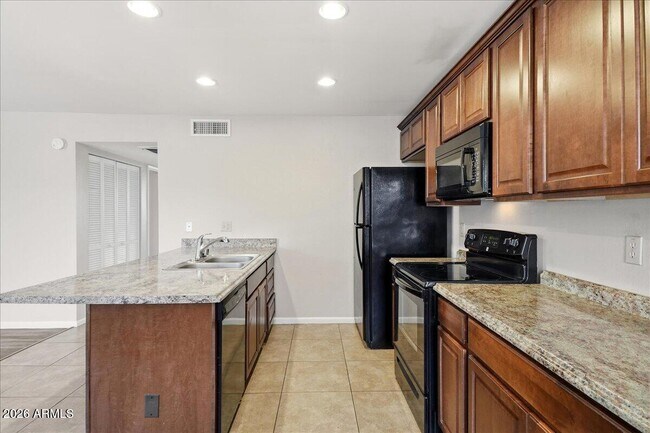 Building Photo - 1241 N Granite Reef Rd