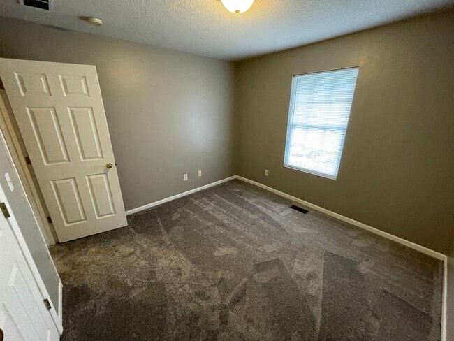 Building Photo - 5100 Hardy Ct