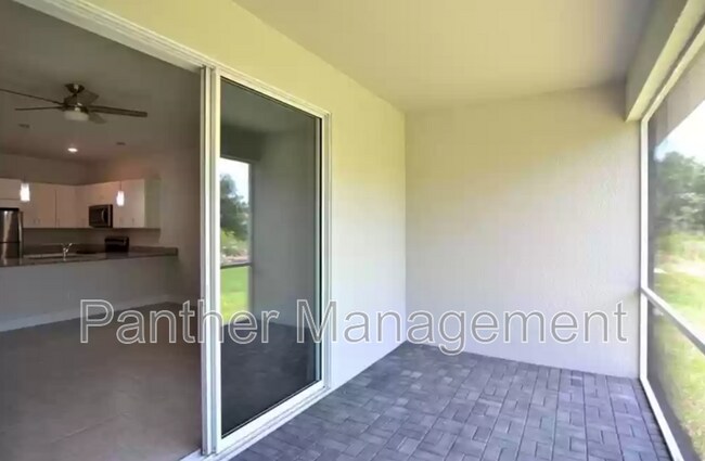 Building Photo - 1012 San Cristobal Ave