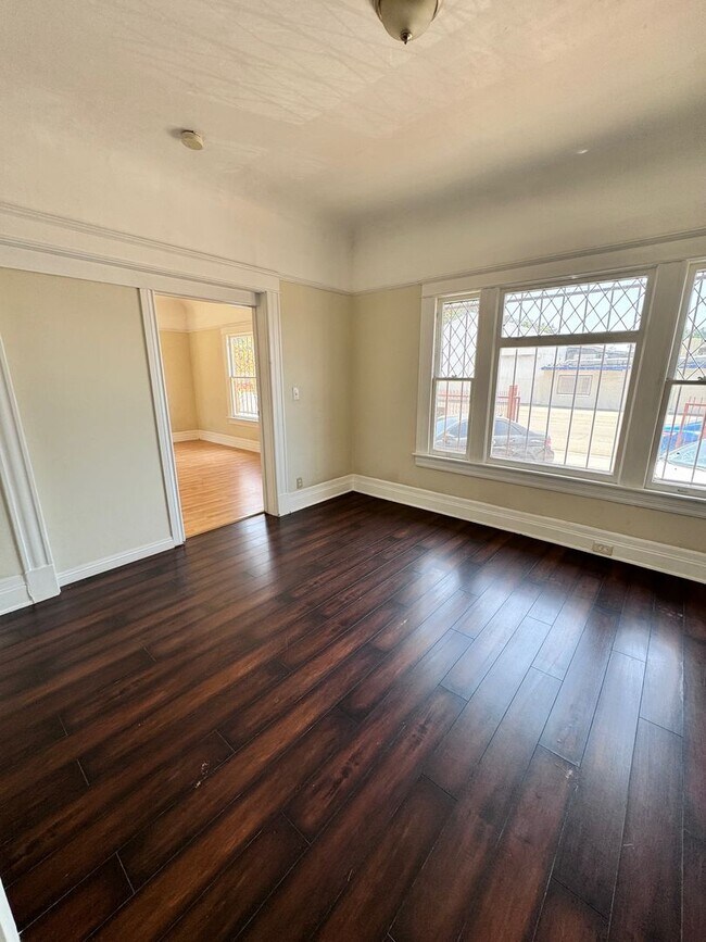 Building Photo - 963 Price St