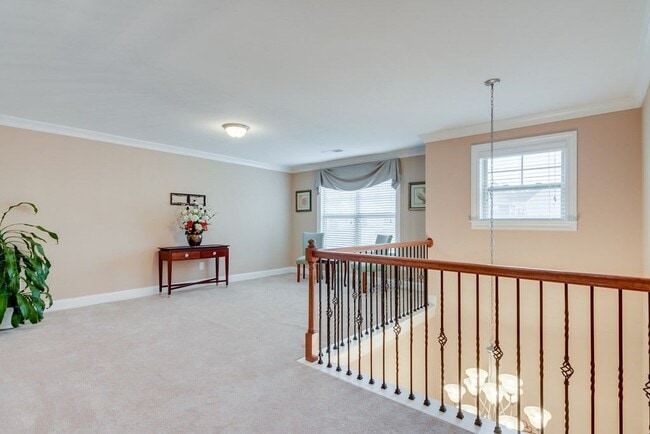 Building Photo - 4717 Southwind Rd