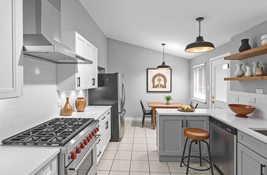 Building Photo - 608 Lavergne Ave