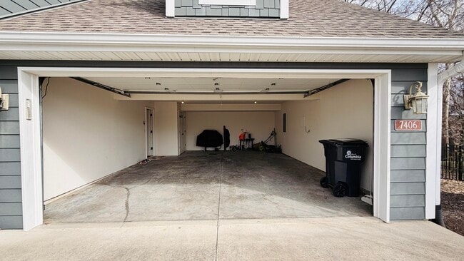 Building Photo - 7406 Rosedown Dr