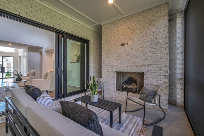 Building Photo - 6409 HIgh Top Ct