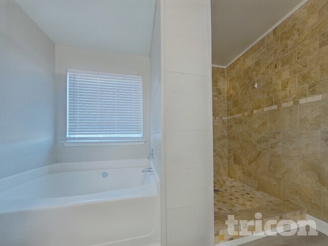 Building Photo - 316 Meadow Vista Ln