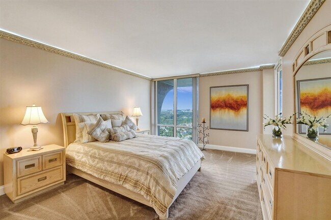 Building Photo - 1600 S Ocean Dr