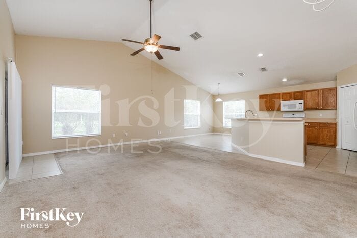 Building Photo - 1175 St Tropez Ct