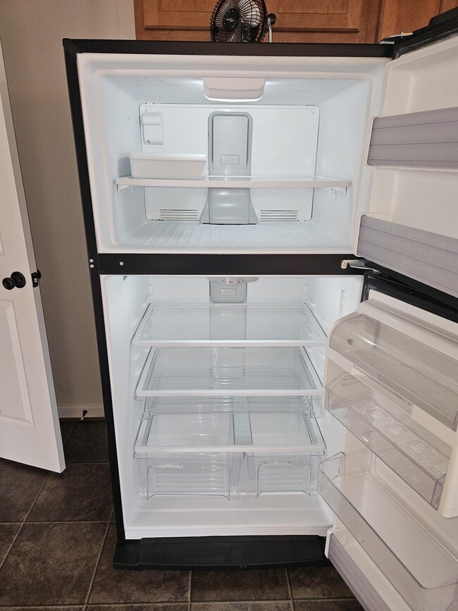 Building Photo - 201 Stull Ct