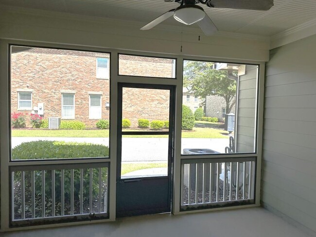 Building Photo - 7940 Pierpoint Ln