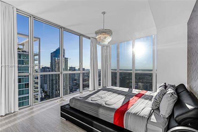 Building Photo - 1100 Biscayne Blvd