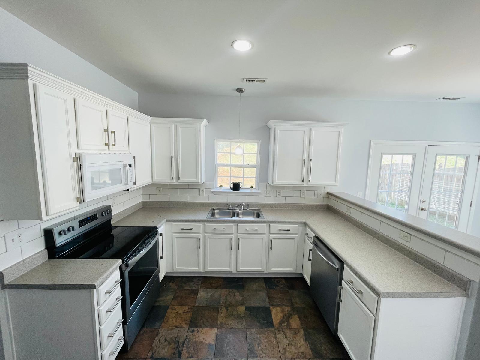 Building Photo - 3819 Fircrest Dr