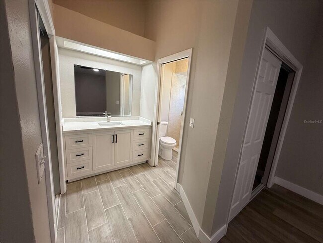 Building Photo - 3588 Raintree Ln