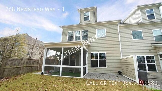 Building Photo - 768 Newstead Way