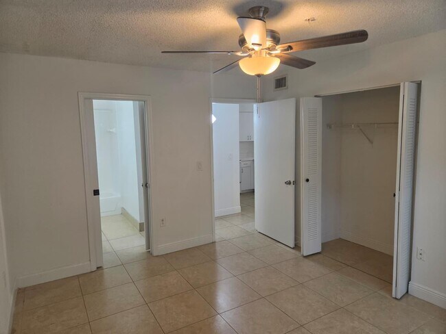 Building Photo - 12130 St.Andrews Pl