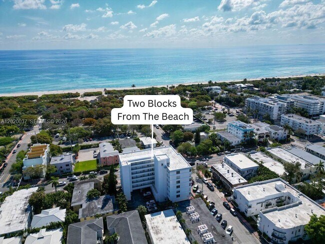 Building Photo - 8000 Harding Ave