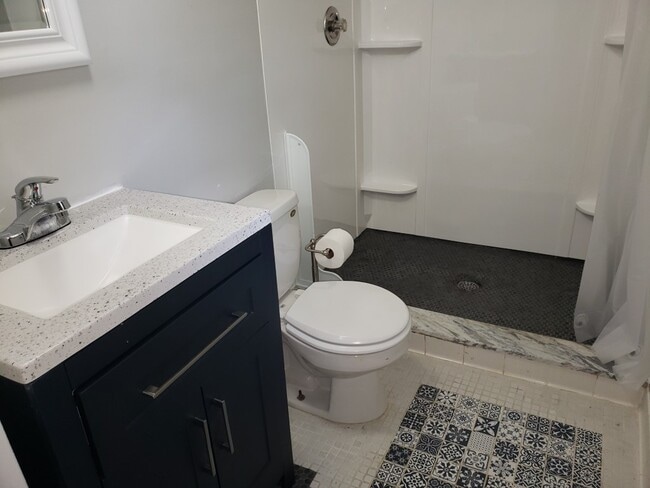 Building Photo - 24694 Creekside Dr