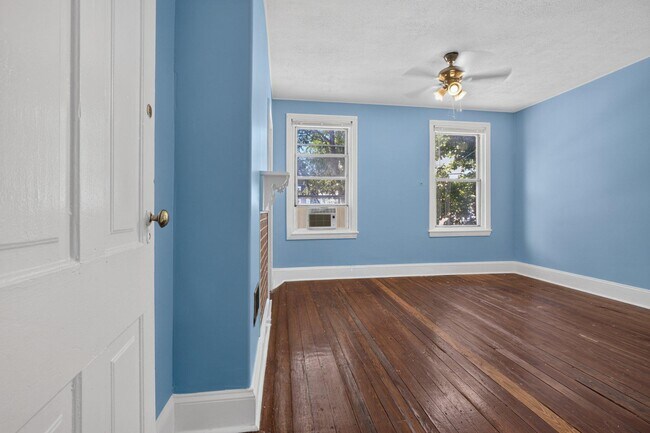Building Photo - 4051 Ludlow St