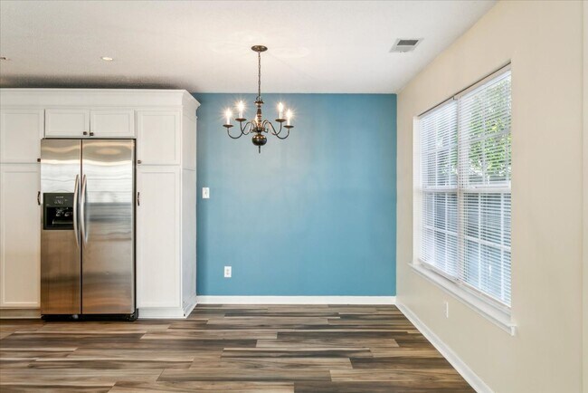 Building Photo - 38 Angelia Way