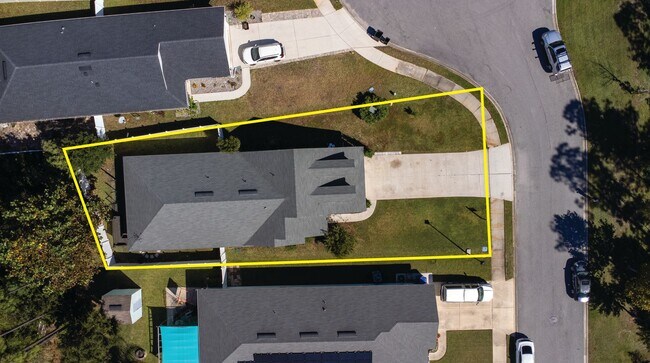 Building Photo - Castine Cove 3/2 Single Family Home