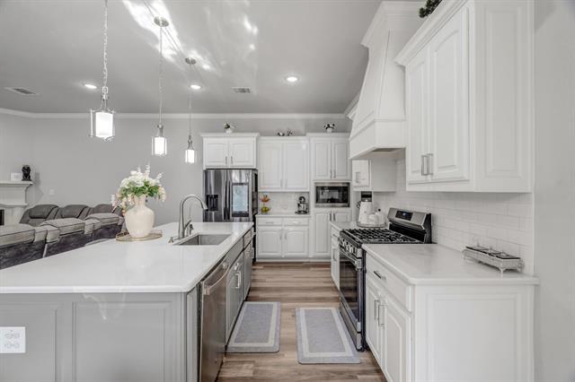 Building Photo - 9312 Sunrise Trail