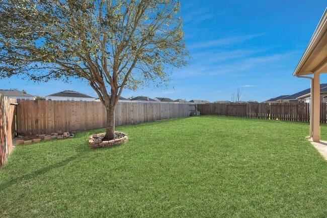 Building Photo - 3223 Aegean Dr