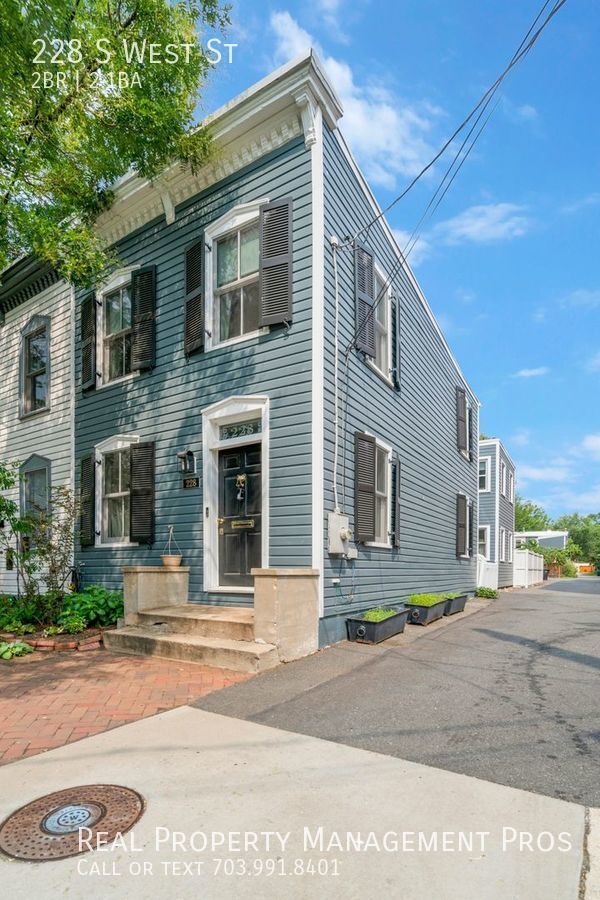 Building Photo - 228 S West St