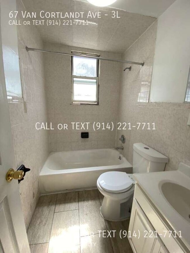 Building Photo - 67 Van Cortlandt Park Ave