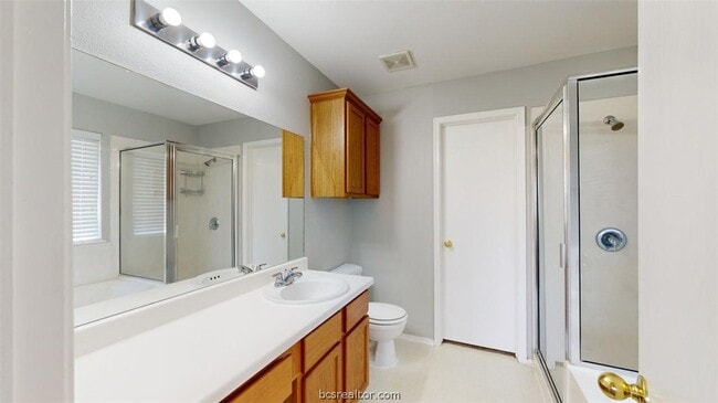 Building Photo - 15214 Meredith Ln