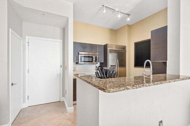 Building Photo - 550 Okeechobee Blvd