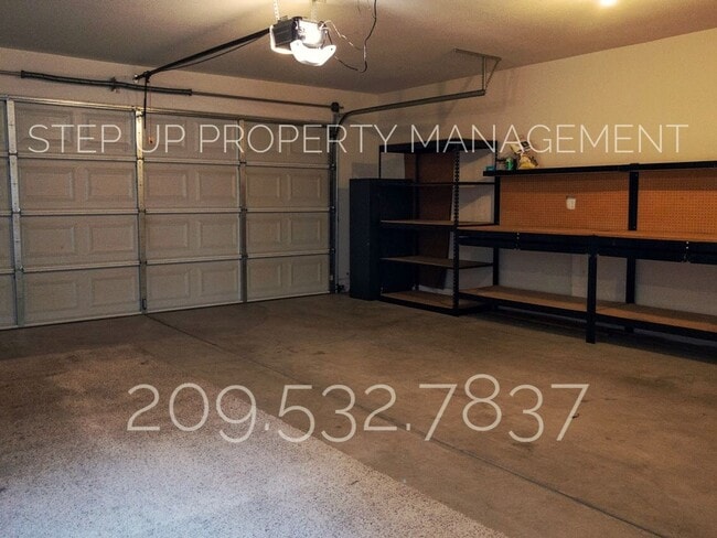 Building Photo - Serene Mountain Living at Clouds Rest: Stunning 3-Bedroom Home with Views