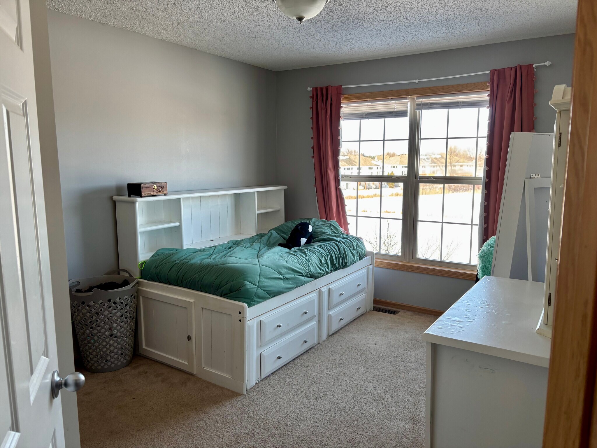 Bedroom #3 upper level - 22369 Lilac Way