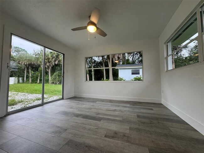 Building Photo - 116 Myakka Dr