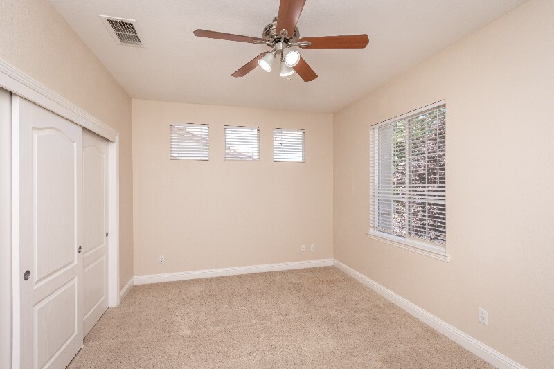 Building Photo - 11854 Cobble Brook Dr