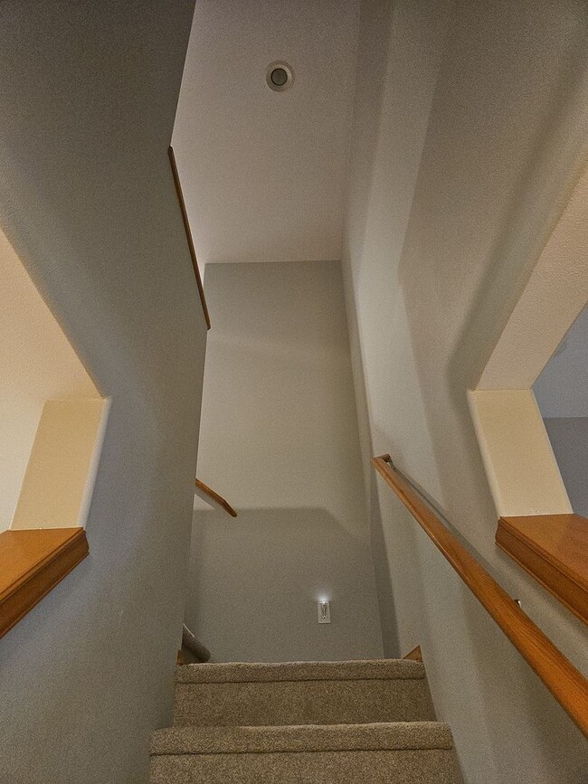 Building Photo - Beautifully Maintained 4-Bed, 2.5-Bath Monroe Home