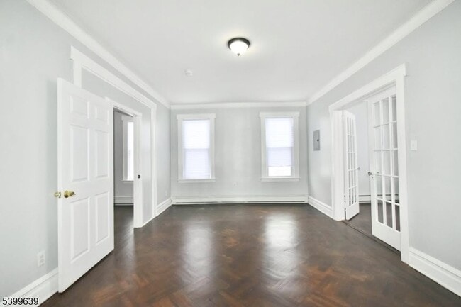 Building Photo - 519 Clinton Pl