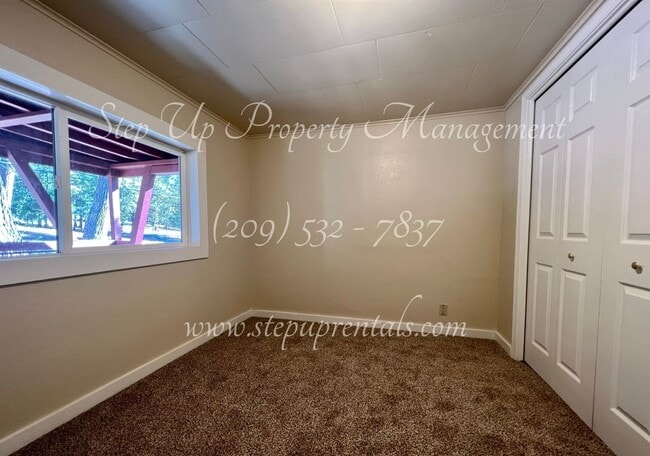 Building Photo - Newly Remodeled 2 Bed 1 Bath w/ Water, Septic and Trash Service Included!