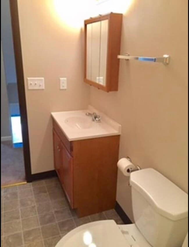 Building Photo - 2018 Northmoreland Blvd