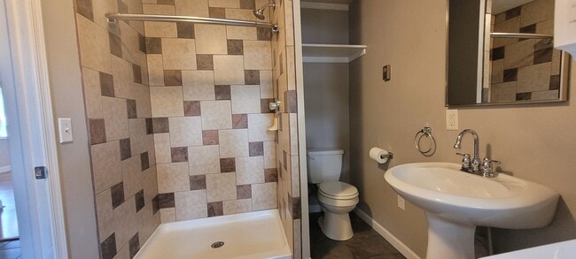 Building Photo - 3 Bedroom 3 bathroom home in Leola